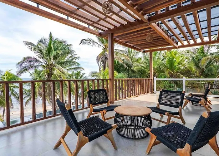 Hébergement de vacances Beachfront Paradise With Private Pool Ocean View Full Kitchen & Shaded Patio - Mandala